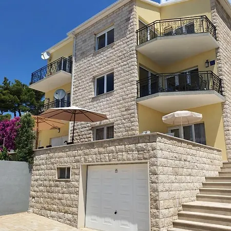 Apartment Agapanthus Makarska